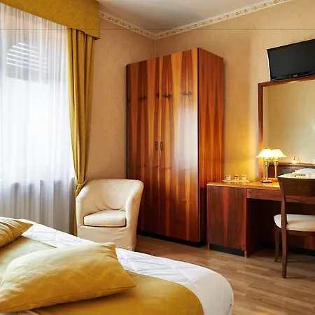Hotel Villa Delle Ortensie-3